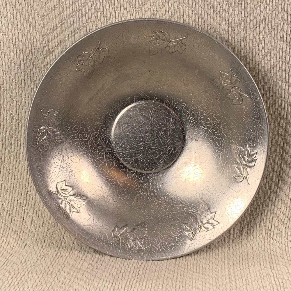 Vintage West Bend Aluminum Serving‎ Bowl Maple Leaf Grape Embossed MCM Dish USA